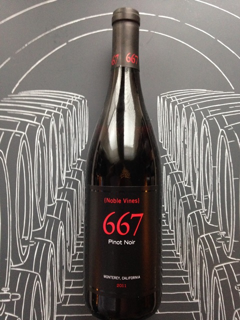 Noble Vines 667 Pinot Noir AVA Monterey